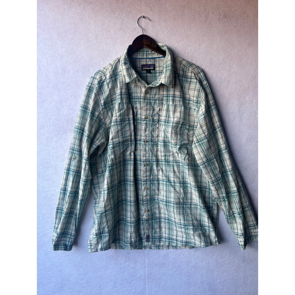 Patagonia Mens XL Plaid Long Sleeve Fishing Shirt Blue Teal Button Up Vented 262